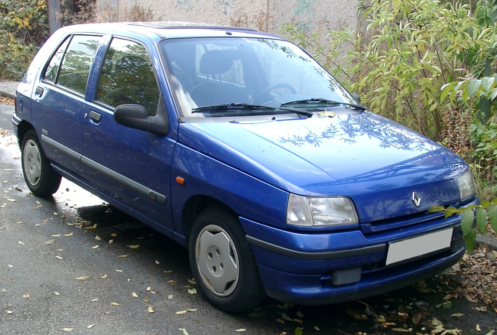 Renault_Clio_front_20071030.jpg