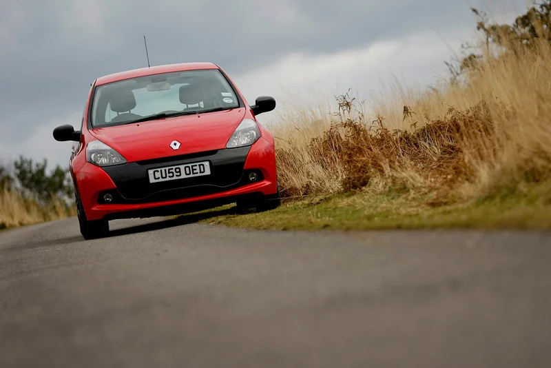 RENAULT_SPORT-9582-L.webp