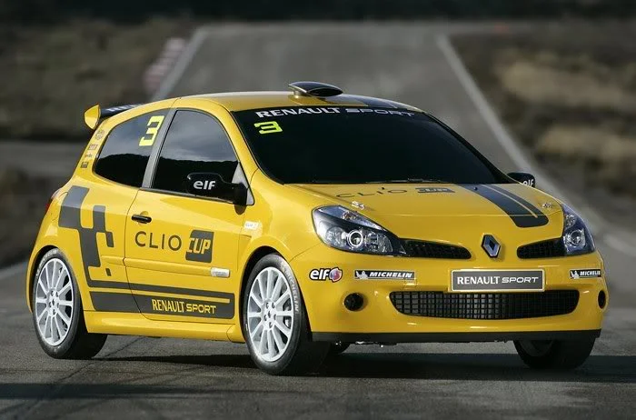 renault_sport_clio_12.webp