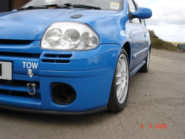RenaultClioPH104-04-096.webp