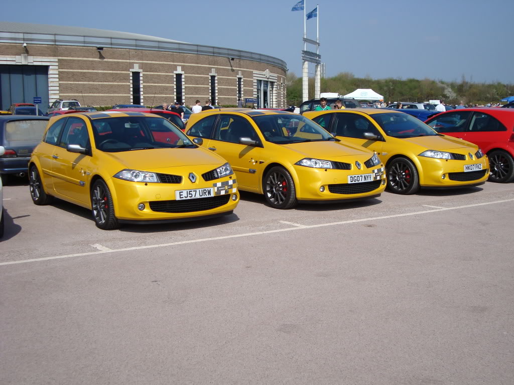 renaultsportmeet003.jpg
