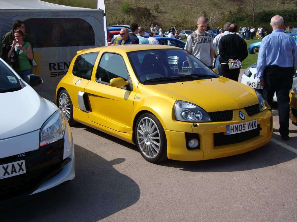 renaultsportmeet006.jpg