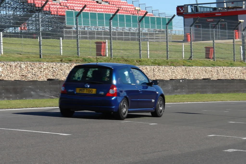 RenaultSportTrackdayBrandsHatchOct12039.webp