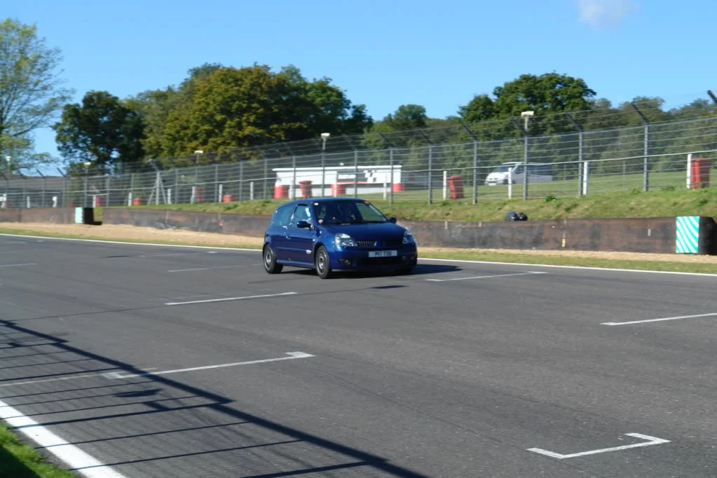 RenaultSportTrackdayBrandsHatchOct12040.webp