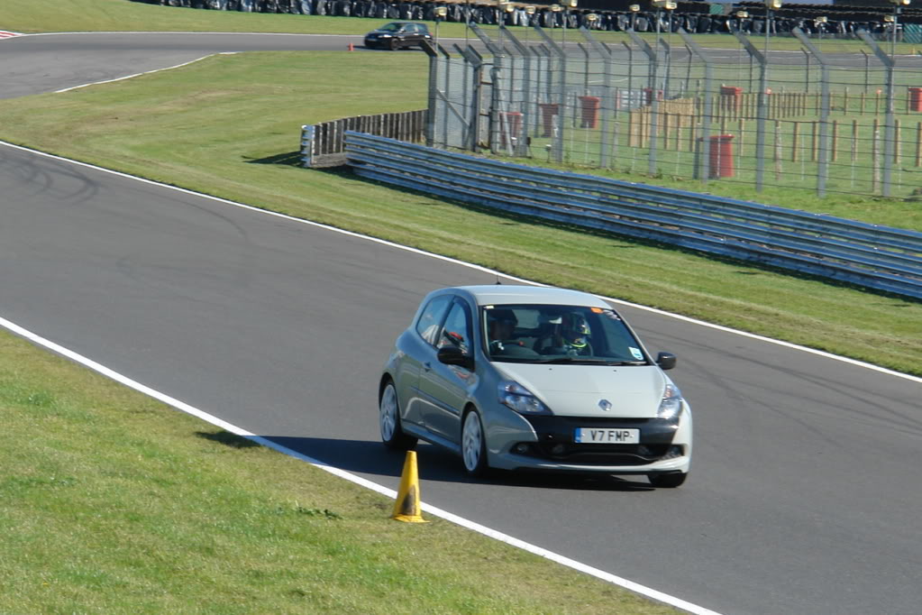 RenaultSportTrackdayBrandsHatchOct12046.jpg