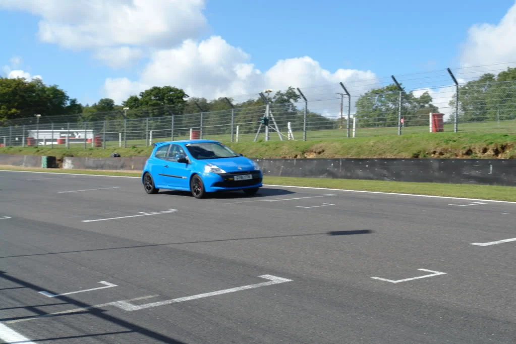 RenaultSportTrackdayBrandsHatchOct12055.webp