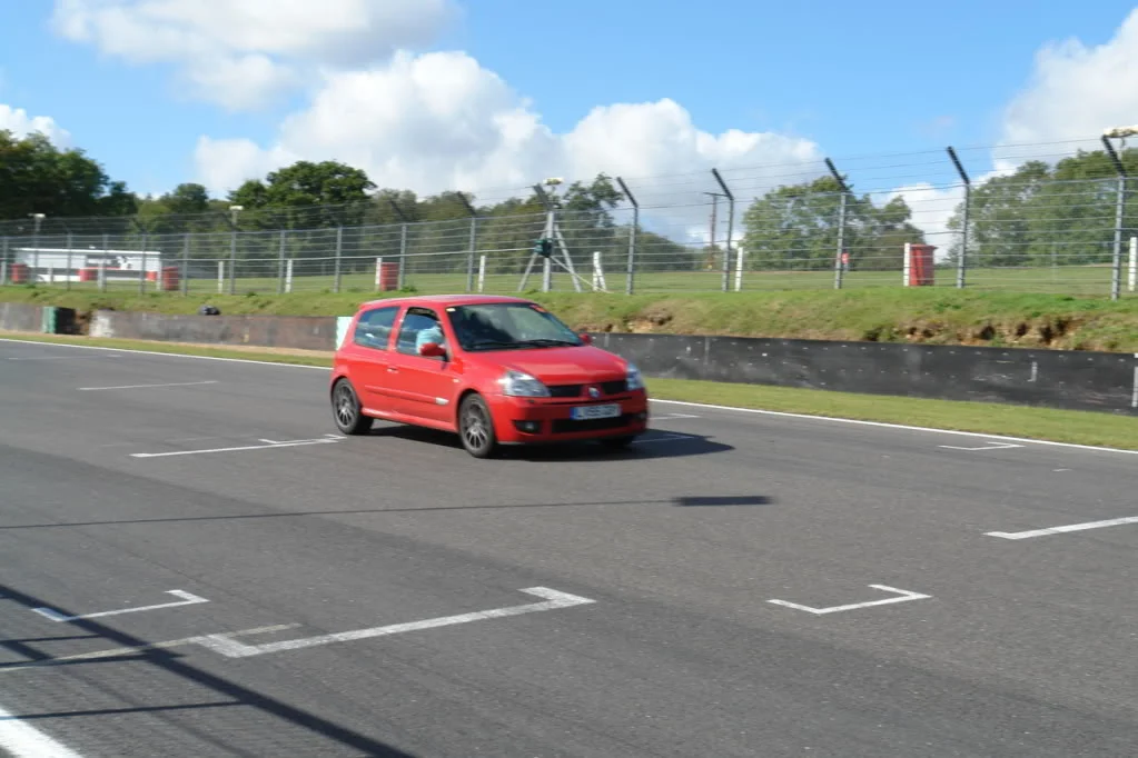 RenaultSportTrackdayBrandsHatchOct12056.webp