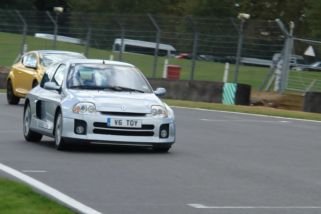 RenaultSportTrackdayBrandsHatchOct12079.webp