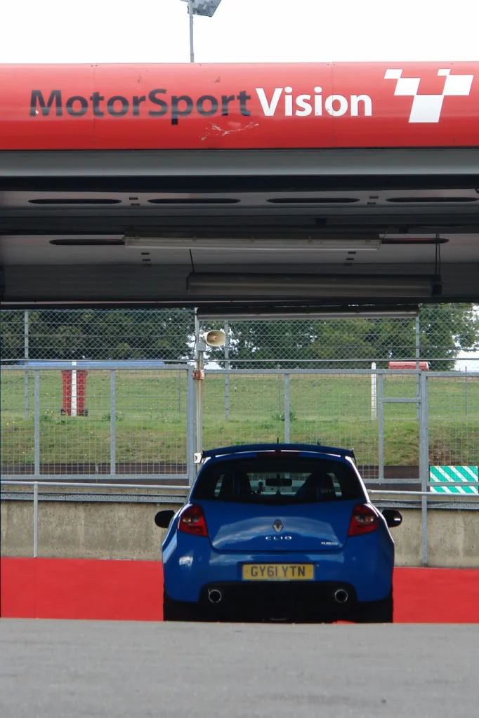 RenaultSportTrackdayBrandsHatchOct12092.webp