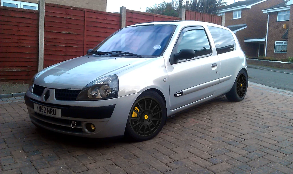 RenaultStorms3_zps3db33ca6.webp
