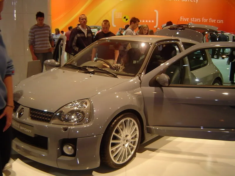 RenaultV6.webp