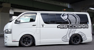 revolver+hiace.jpg