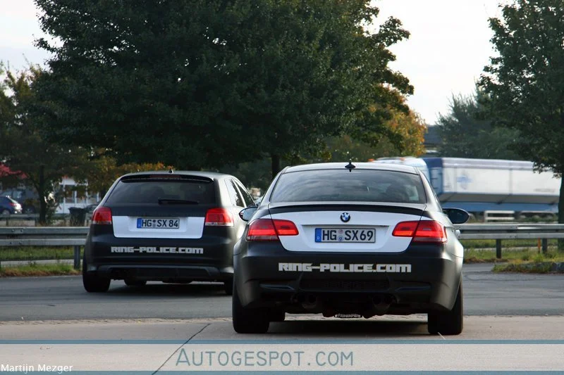 ring-police-bmw-m3-audi-s3-1.webp