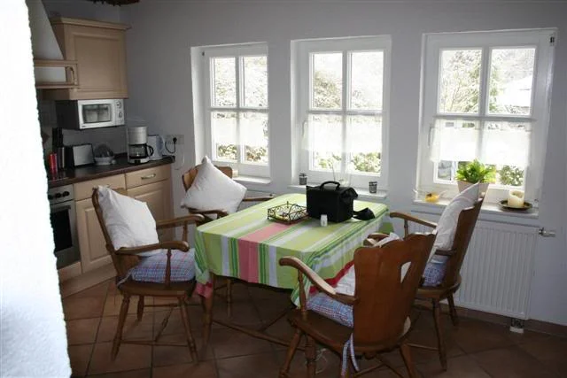 ring220308017Small.webp