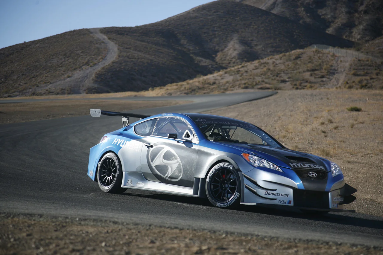 rmr_hyundai_genesis_coupe2.webp