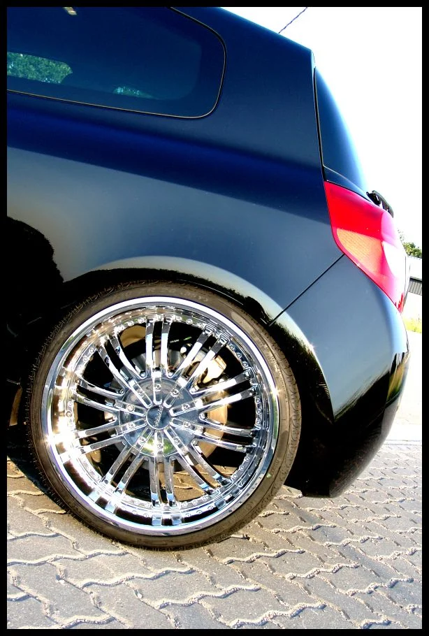 RNEU10.webp