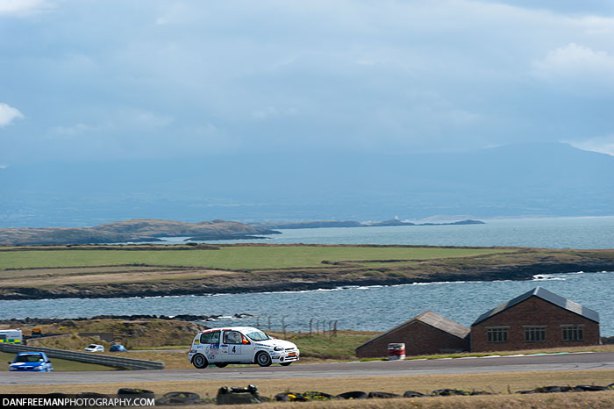 rocket-with-view.jpg rocket-with-view.jpg