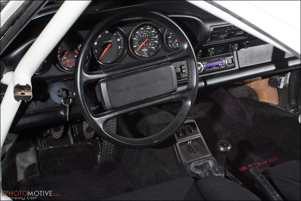 rothmans-porsche-41.webp