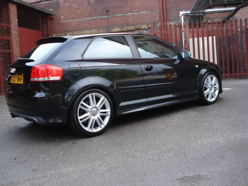 rrbarandcar040.webp
