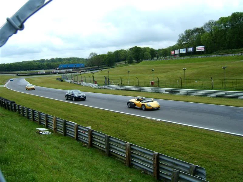 rstrackday14thmaybrandshatch017Medi.webp