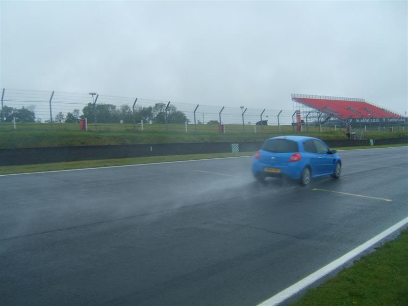 rstrackday14thmaybrandshatch036Medi.jpg