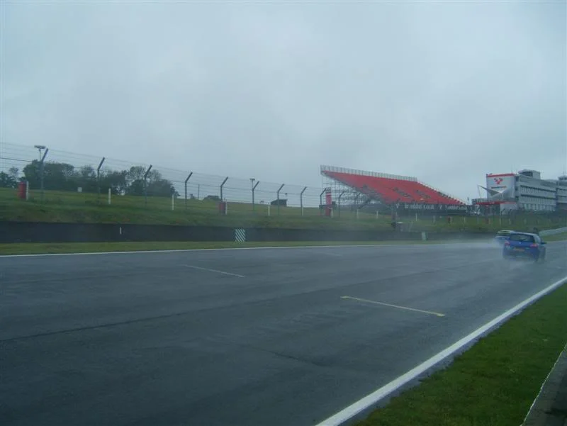 rstrackday14thmaybrandshatch037Medi.webp