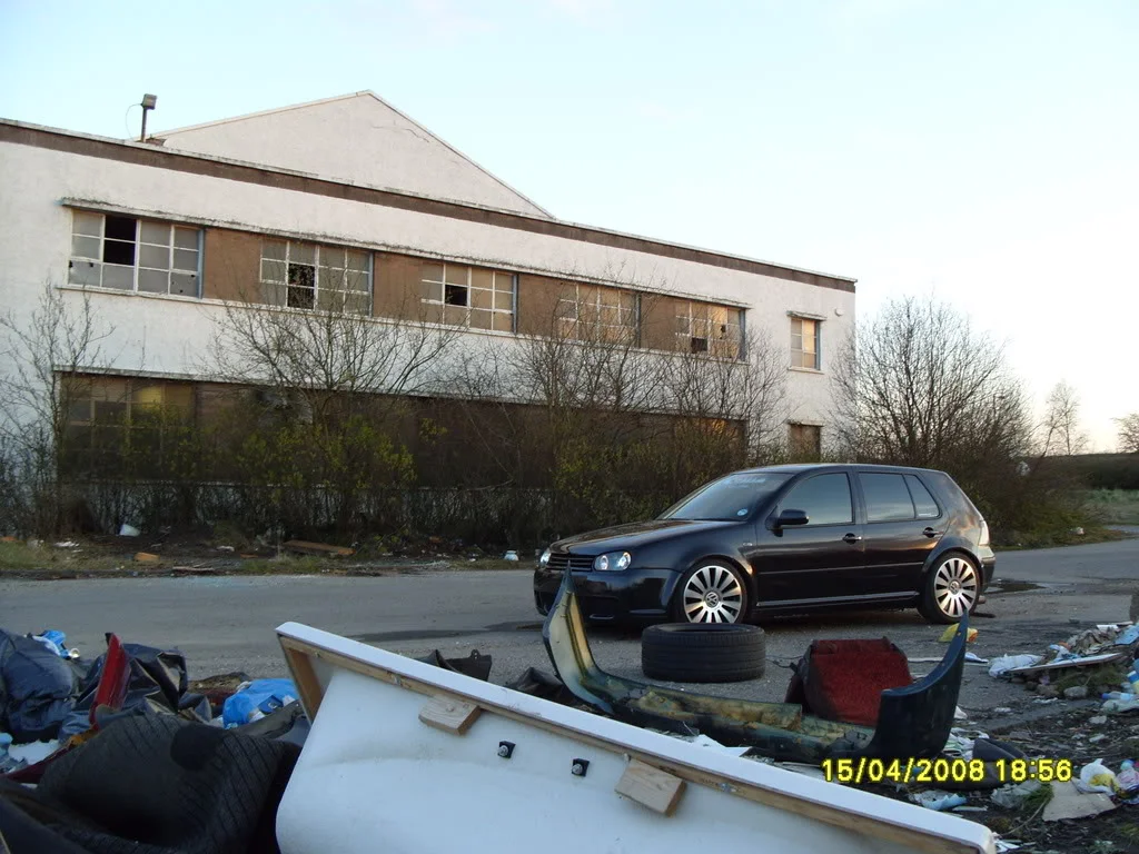 S1050077.webp