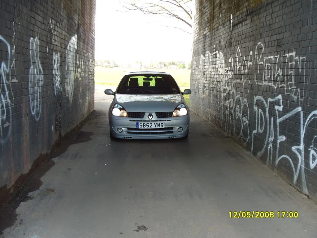 S1050110.webp