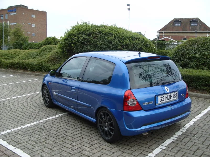 S1053165.webp