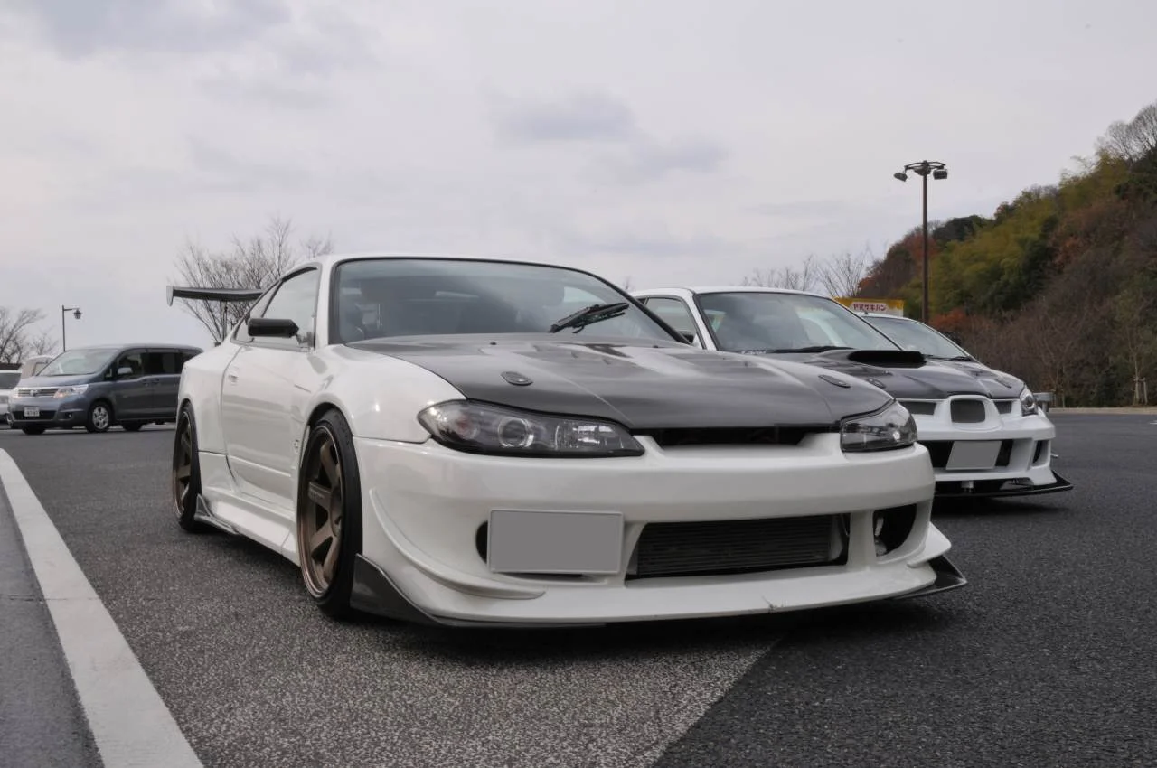 s15_001.webp