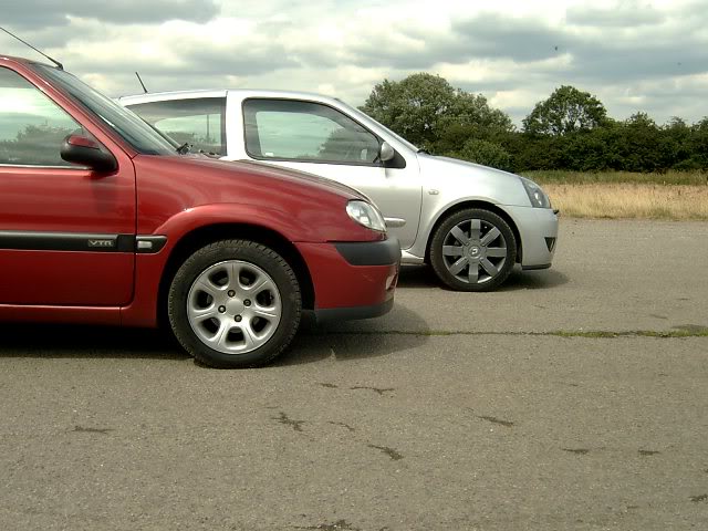 S2400028s.jpg