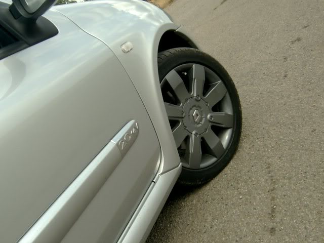 S2400032s.jpg