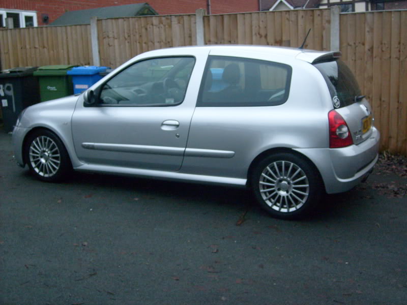 S6300097.jpg