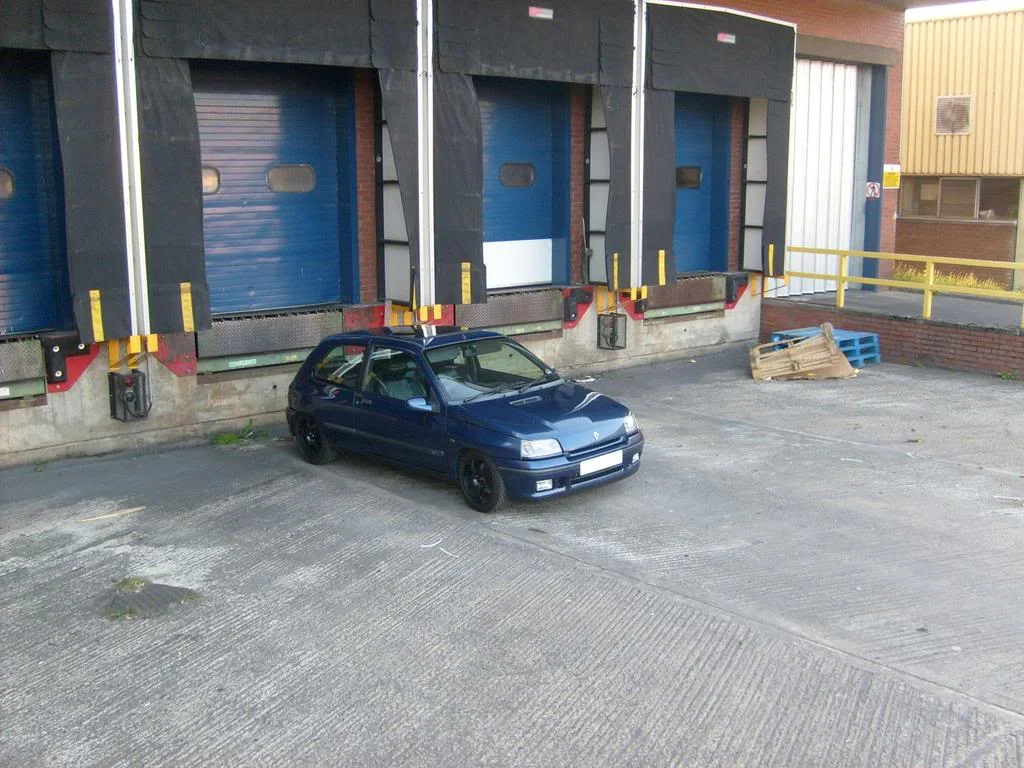 S6300628.webp