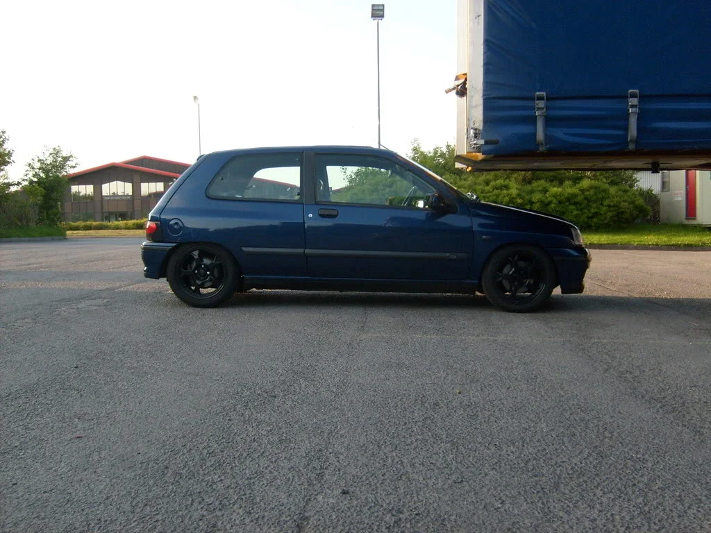 S6300630.webp