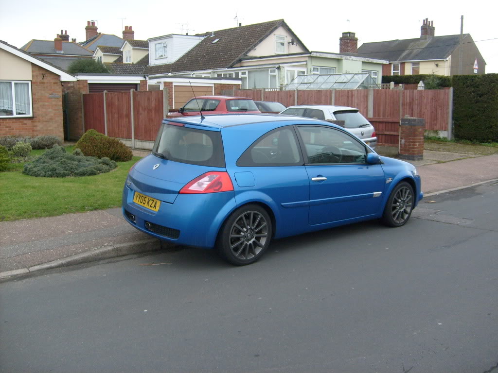 S6300883.jpg