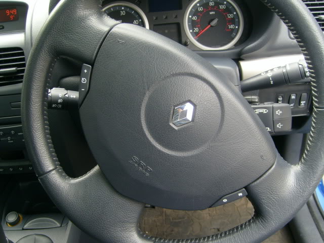 S7003745.jpg S7003745.jpg