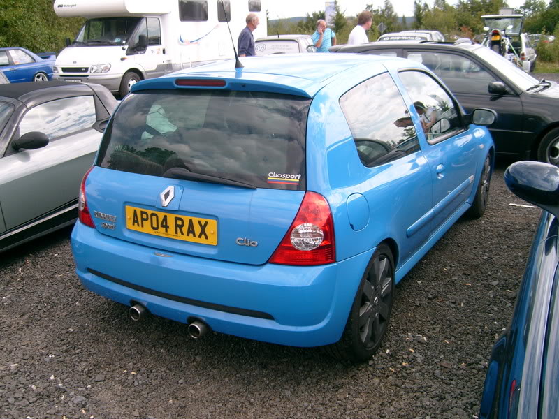 S7300016.jpg