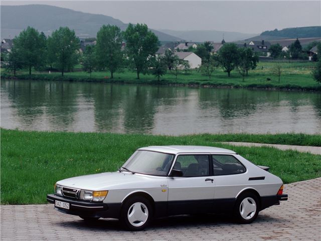 Saab%20900%20Turbo%20(2).jpg