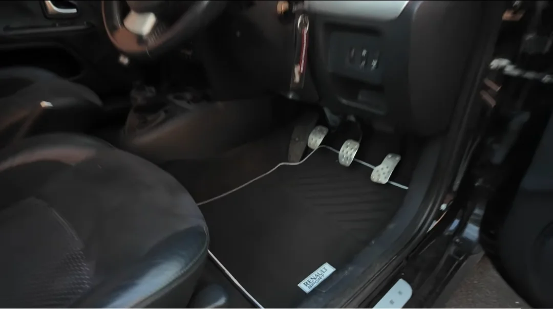 Screenshot_20261015_135032_YouTube.webp