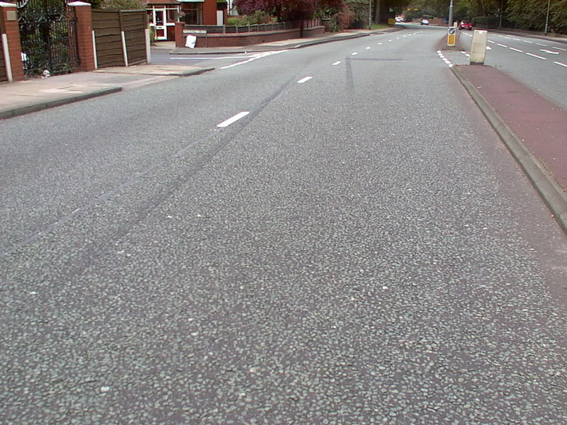 Skids2.jpg Skids2.jpg