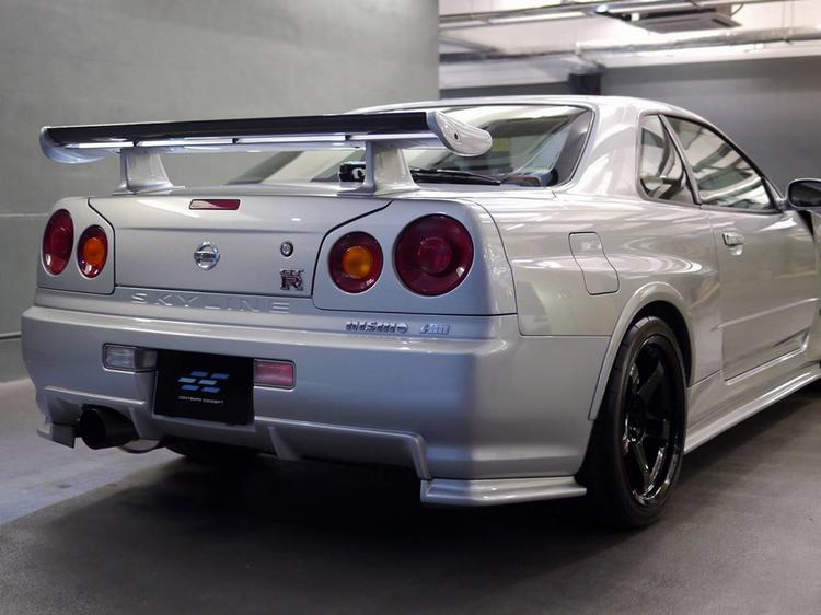 Skyline_r34_z_tune_010-L.jpg
