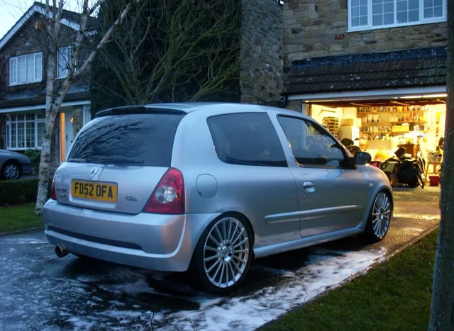 SL370354Lowered.webp