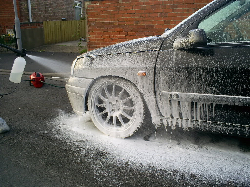 SnowFoamFrontWheel.jpg