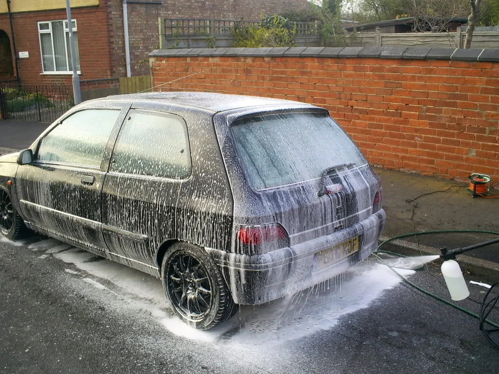 SnowFoamSide.webp