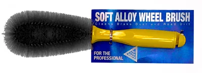 Soft_alloy_wheel_brush.webp