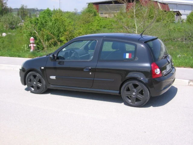 SOgiF811bqkFeyLG.v.webp