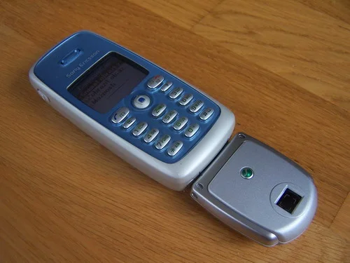 sonyericsson-t300-vs-t68-01.webp