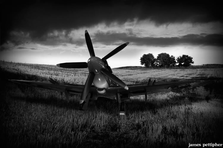 spitfire2.jpg spitfire2.jpg