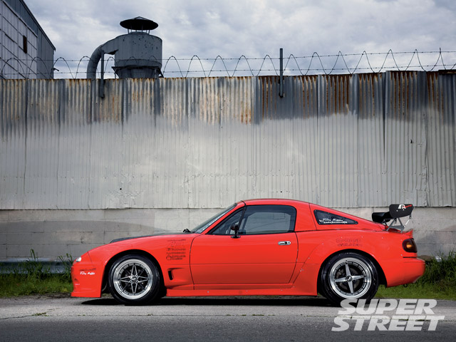 sstp_0906_01_z+1992_mazda_miata+side_view.jpg